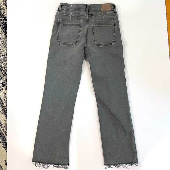Zara Straight leg Cropped Jeans in grey/ women’s size 4 - Picture 3 of 9